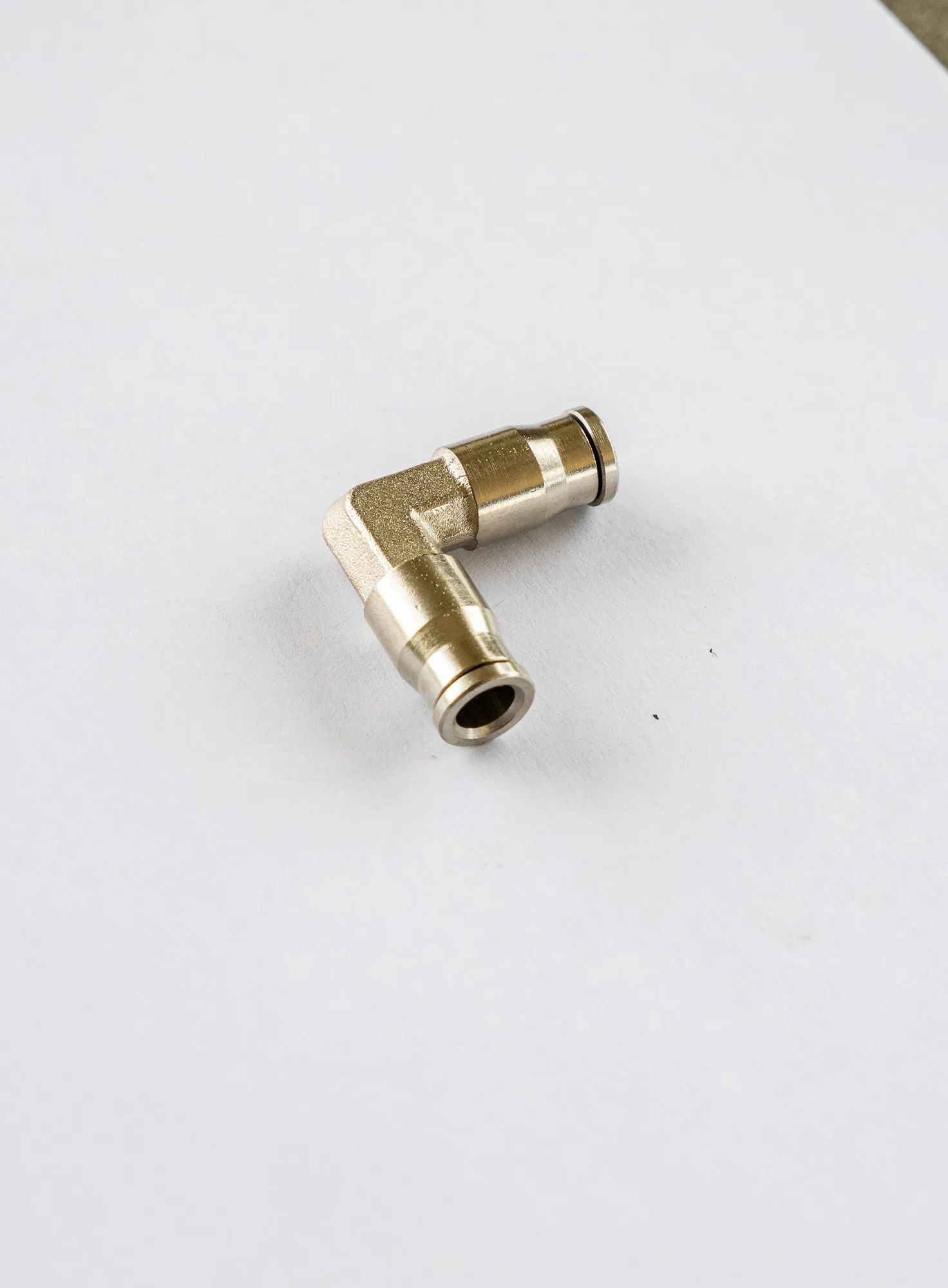 L-shaped fitting